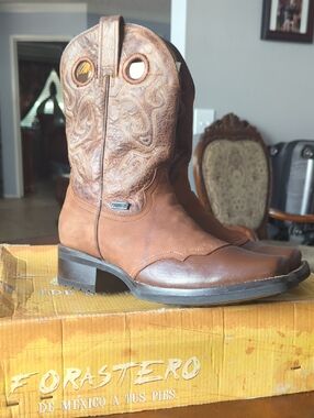 Men’s Tan Brown Western Pull-On Boots